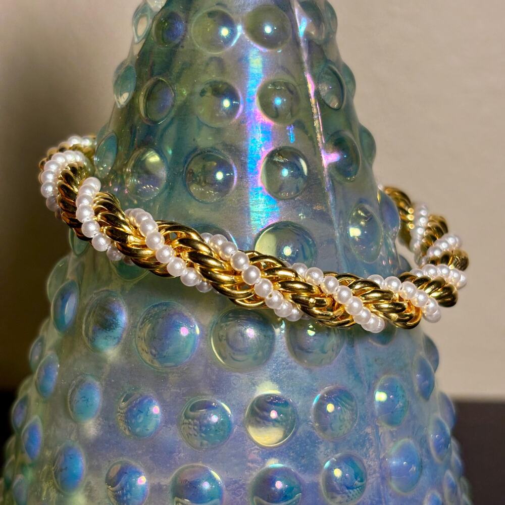 Gold Tone Twisted Chain Faux Pearl Bracelet